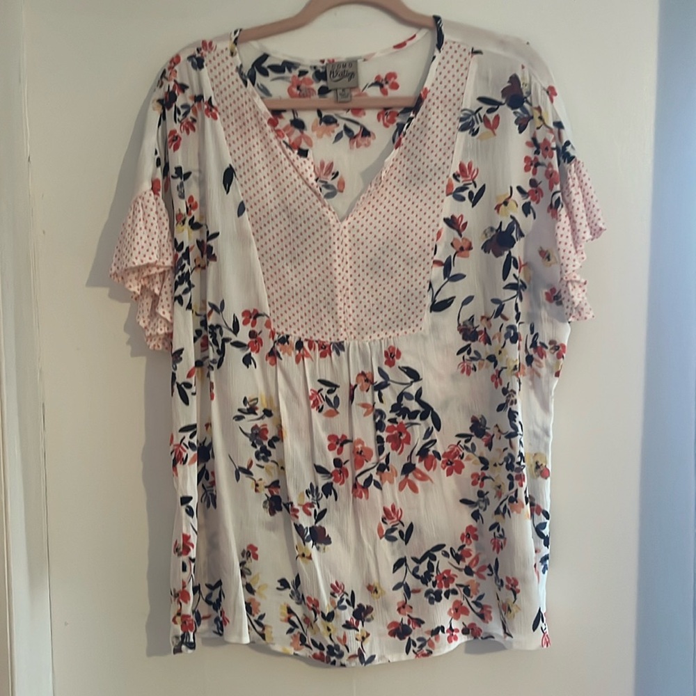 blouse, from Como Vintage, size XL, white with florals and polka dots